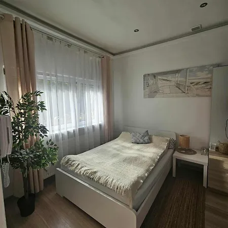 Sopot City Apartment דירה